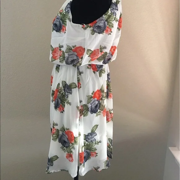 NWT JJ Perfection Double Layered Pleated Floral Chiffon Mini Dress Size Small - Picture 4 of 4